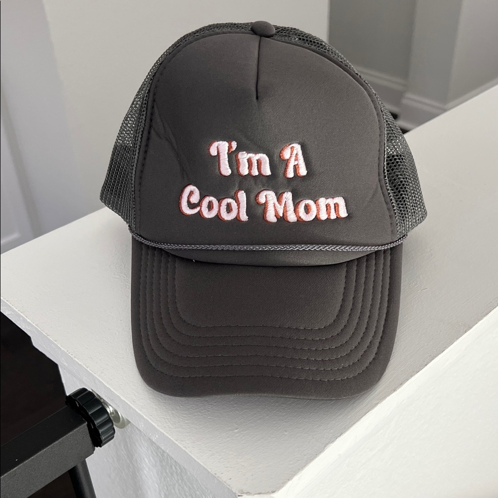 New OTTO Gray Cap with Pink Details